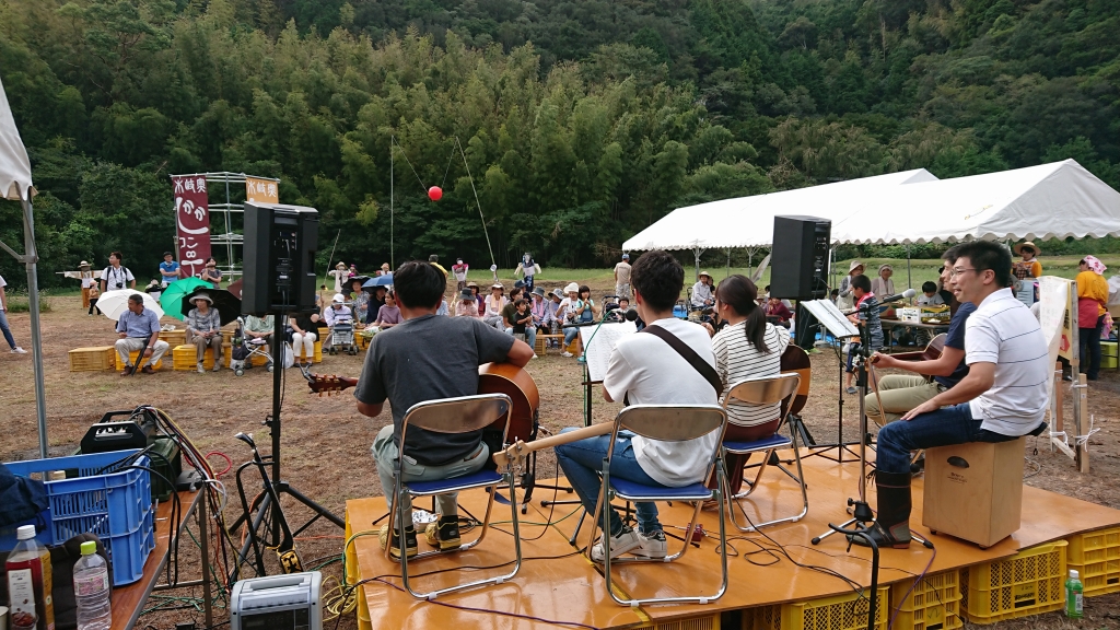 お祭りの様子 お祭りの様子