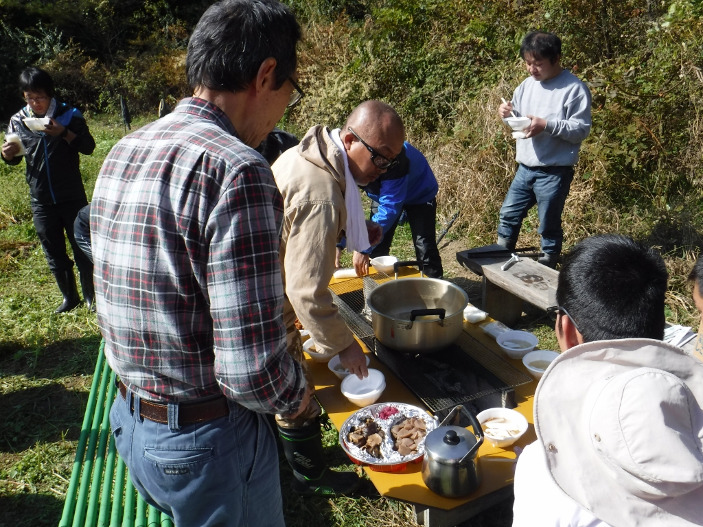 昼食と交流