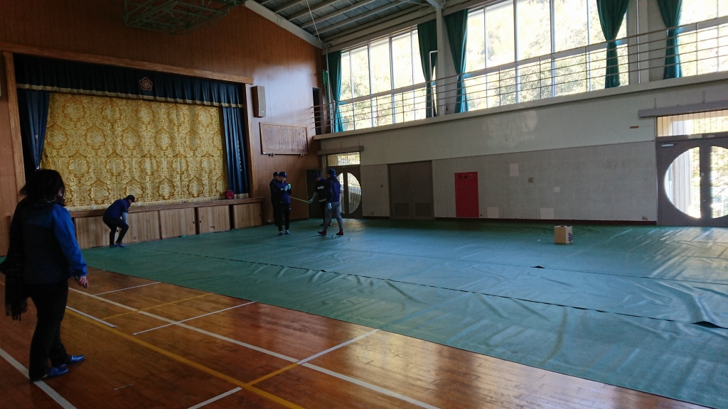 体育館の模様替え